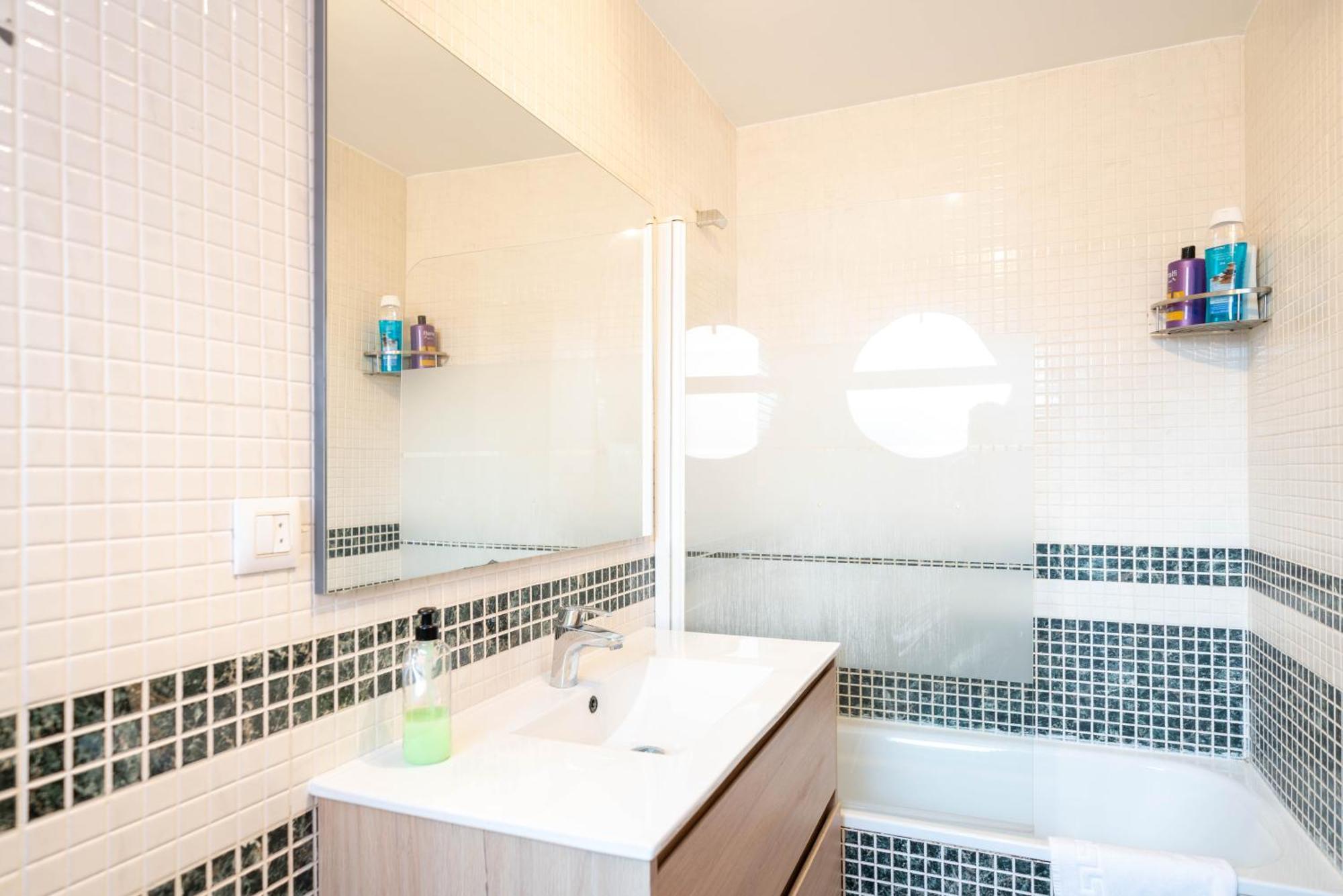 Apartamentos Go- Chalet Calera, Parking Gratuito Аройо де ла Енкомиенда Екстериор снимка